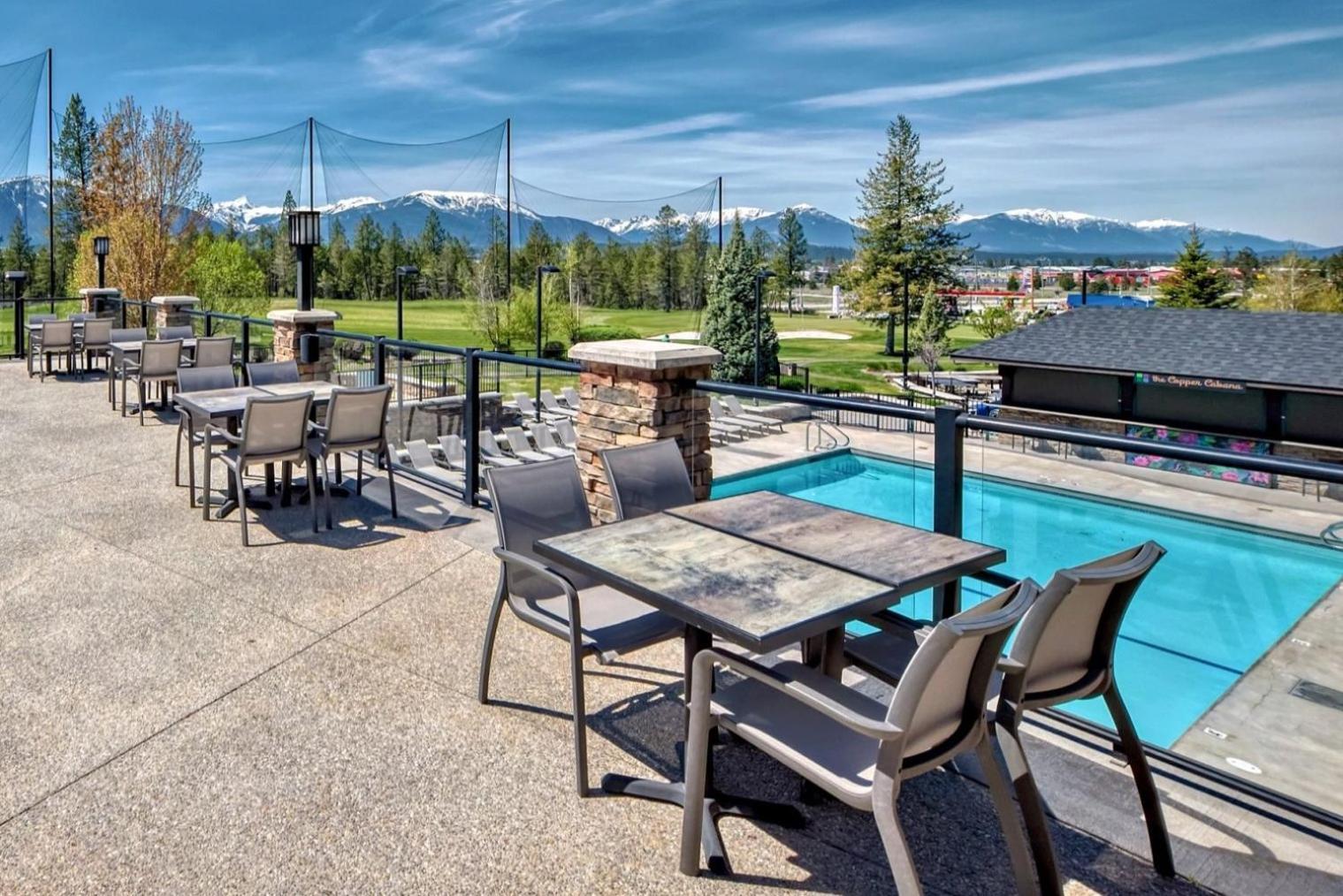 Copper Point Resort Invermere Exteriör bild