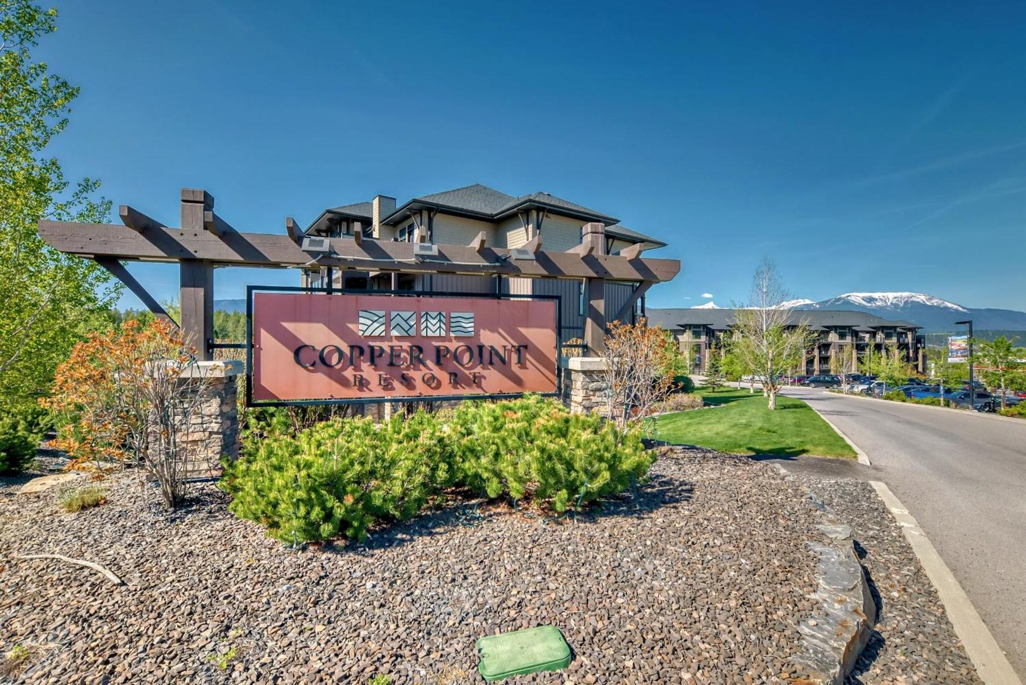 Copper Point Resort Invermere Exteriör bild