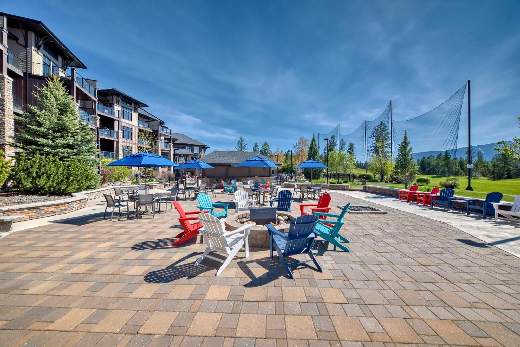 Copper Point Resort Invermere Exteriör bild